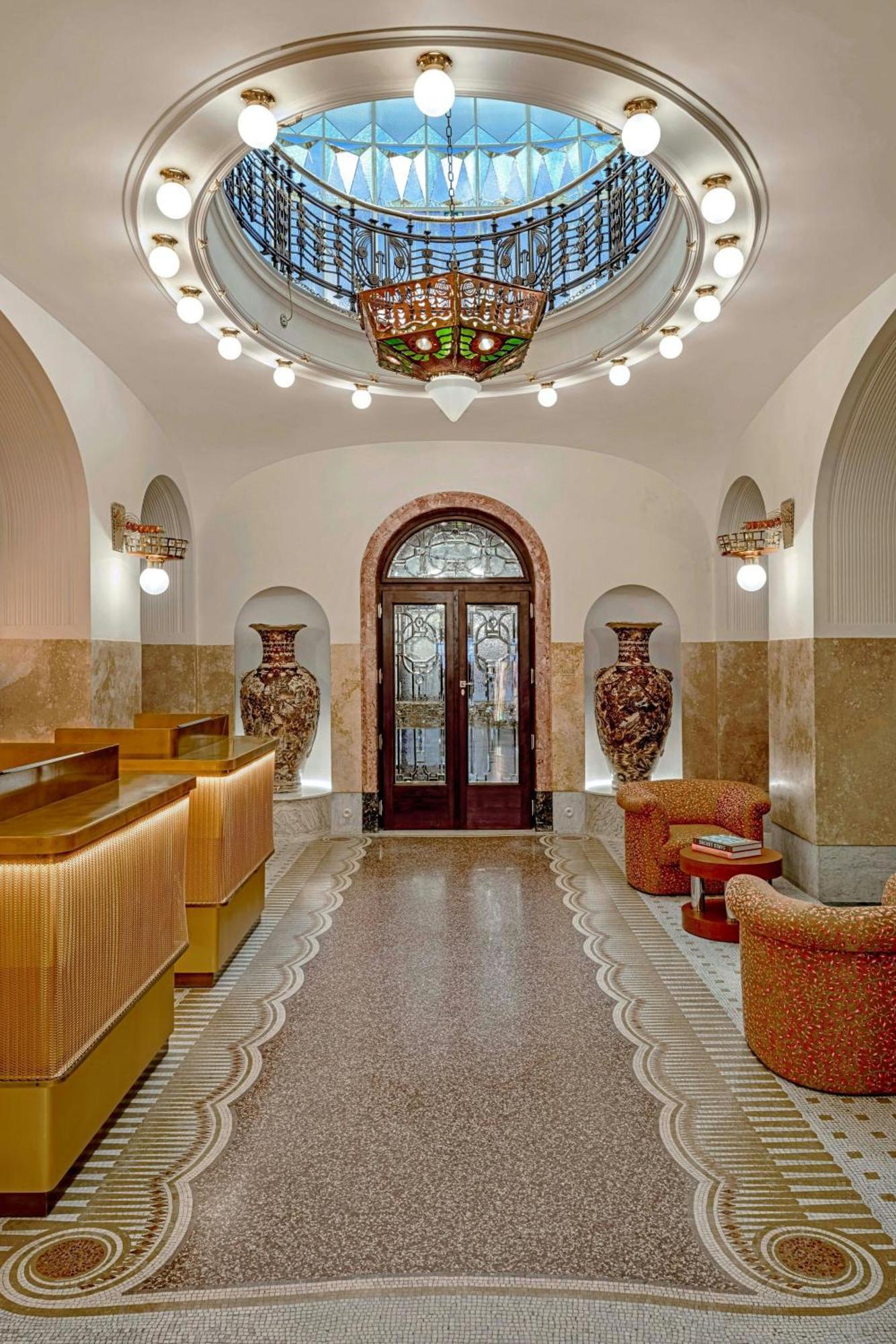 W Prague Hotel Екстериор снимка