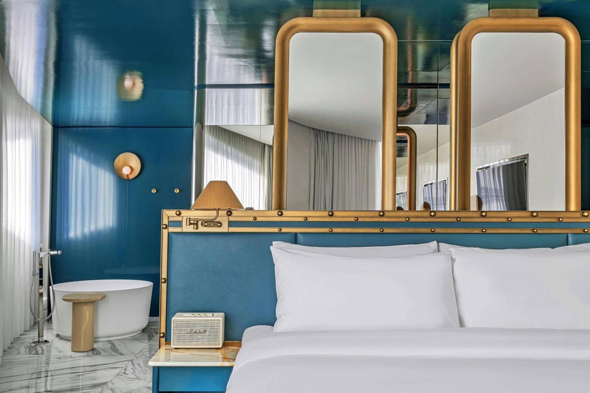 W Prague Hotel Екстериор снимка